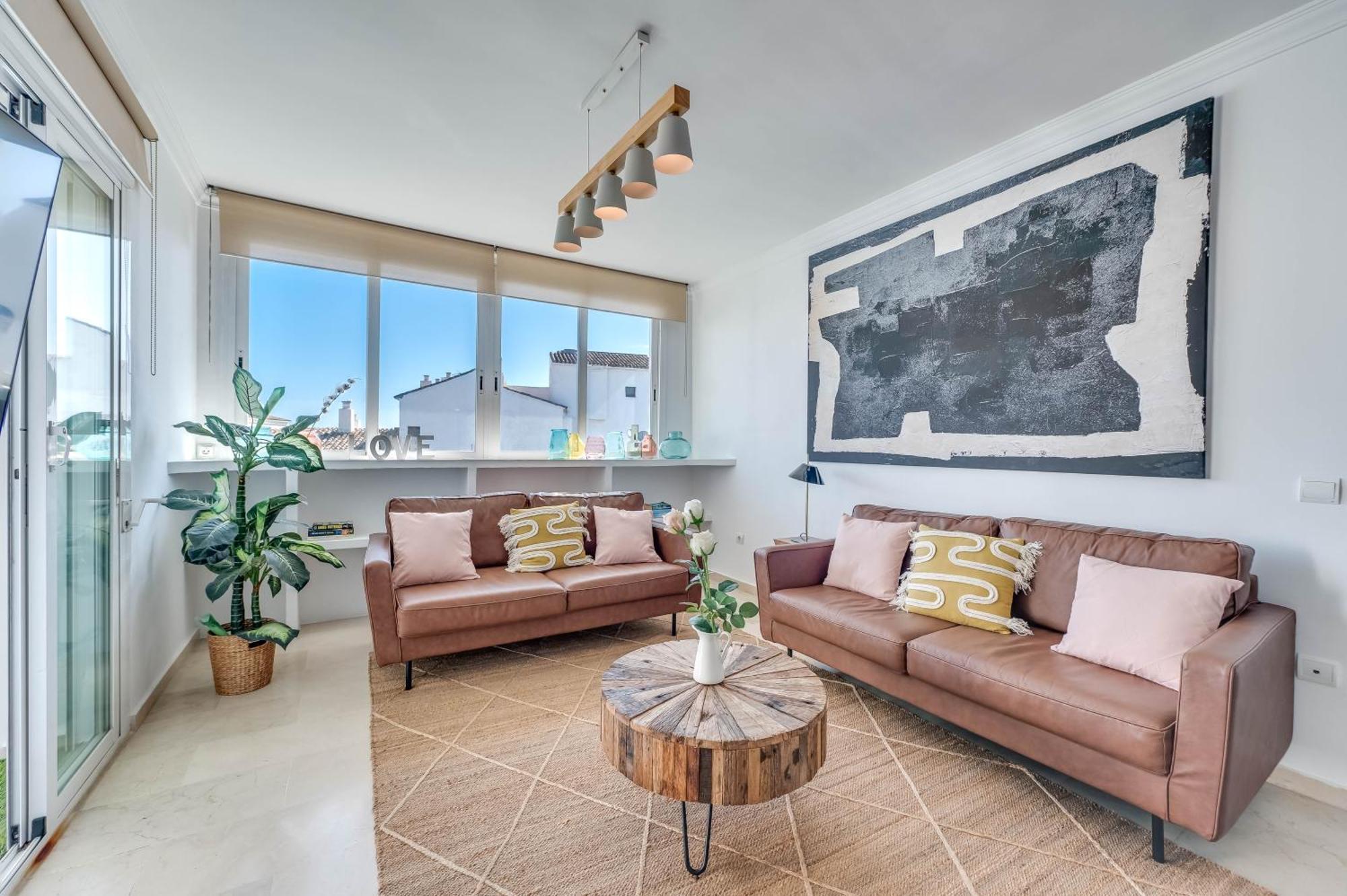 Vacation I Terrazas De Banus, Romantic, Jacuzzi, Pet-friendly, Cosy Duplex Penthouse, 2min Walk To Marina *