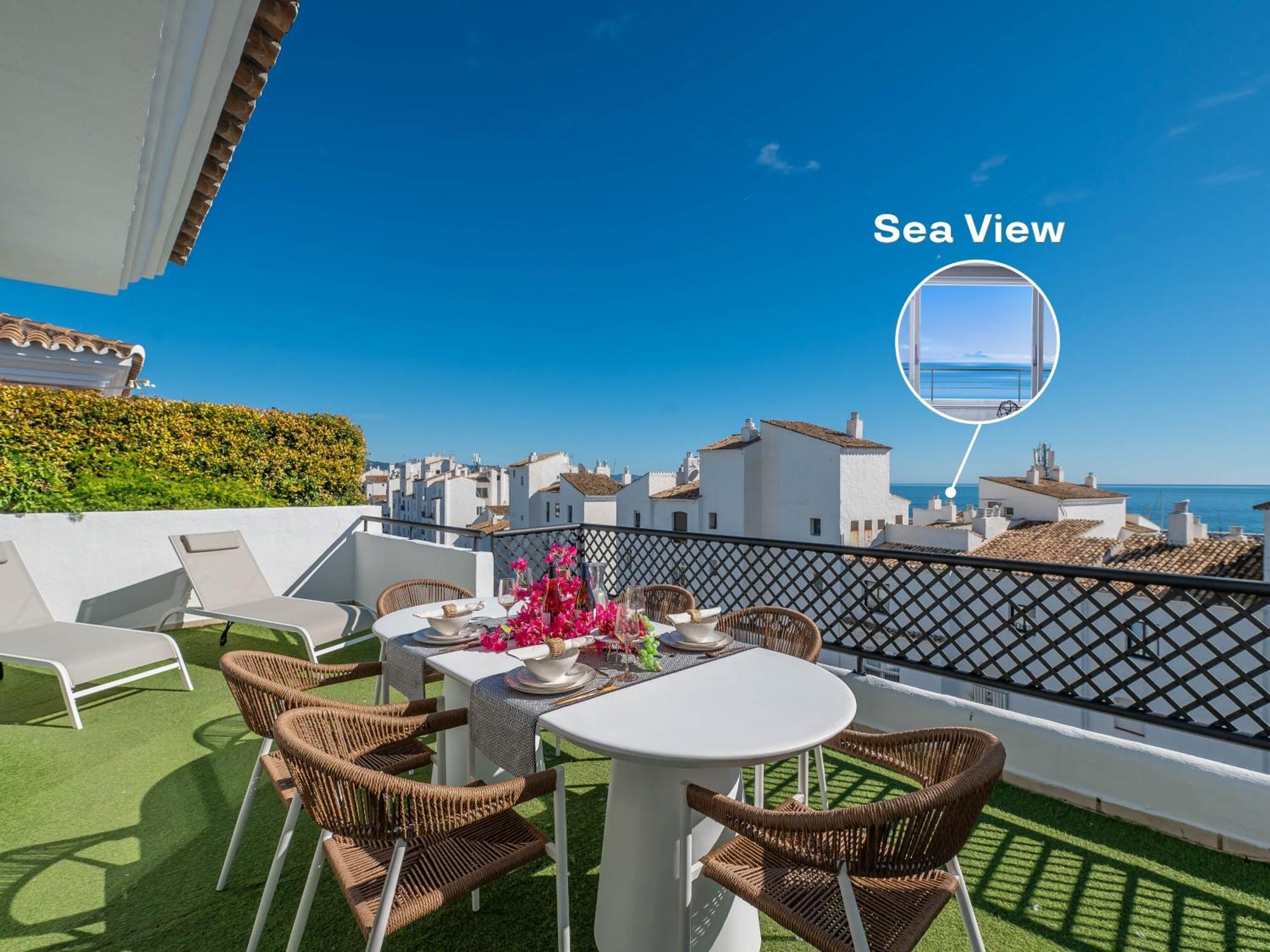 Vacation I Terrazas De Banus, Romantic, Jacuzzi, Pet-friendly, Cosy Duplex Penthouse, 2min Walk To Marina Apartment